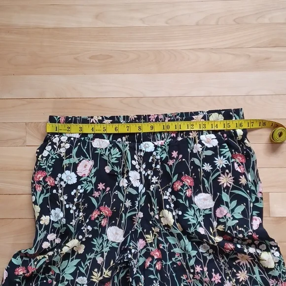 Capris flower pants - Picture 2 of 5